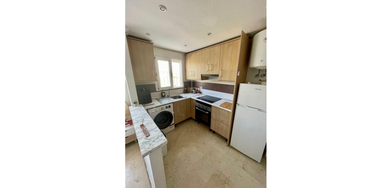 Sale - Apartment / flat -
Benijofar - Pueblo 4