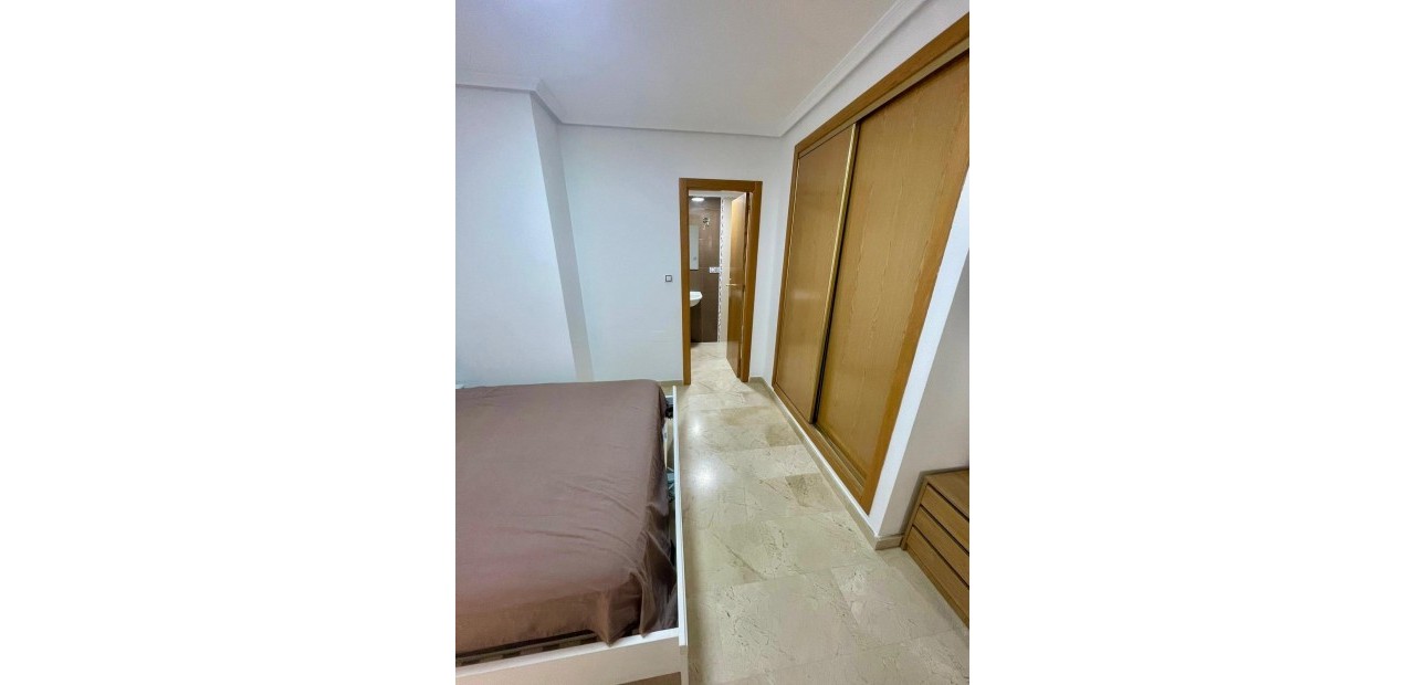 Sale - Apartment / flat -
Benijofar - Pueblo 4