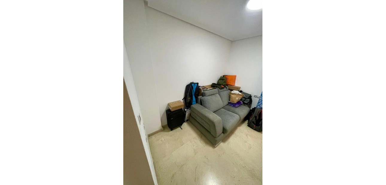 Sale - Apartment / flat -
Benijofar - Pueblo 4