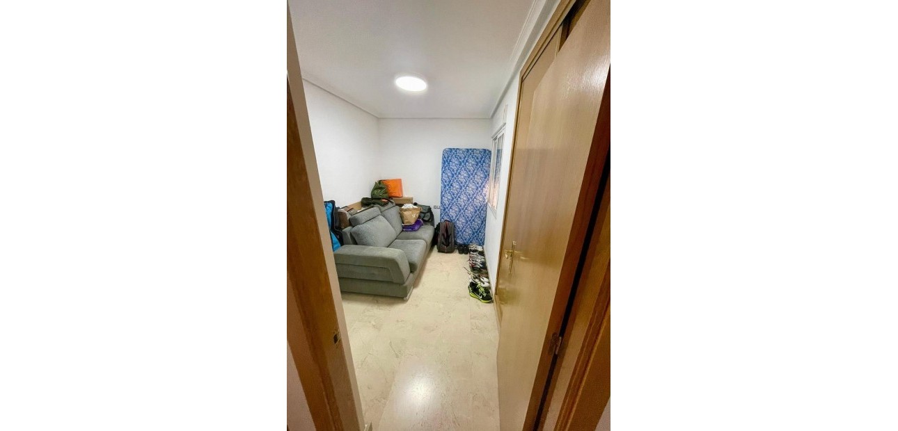 Sale - Apartment / flat -
Benijofar - Pueblo 4
