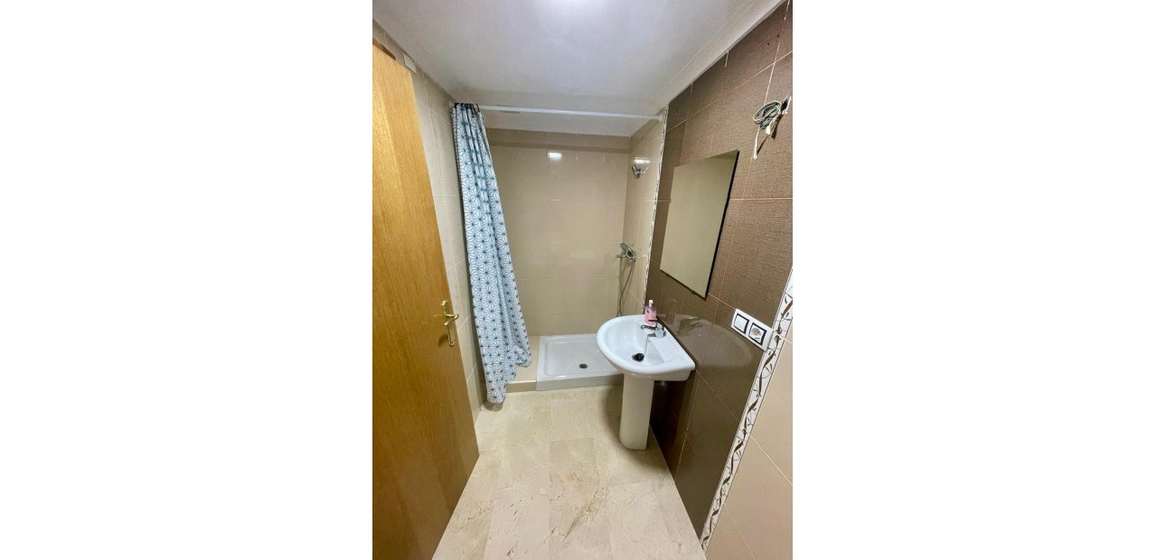 Sale - Apartment / flat -
Benijofar - Pueblo 4