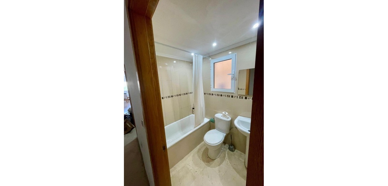 Sale - Apartment / flat -
Benijofar - Pueblo 4