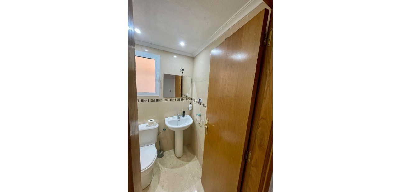 Sale - Apartment / flat -
Benijofar - Pueblo 4