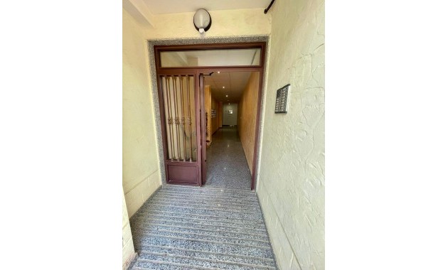 Sale - Apartment / flat -
Benijofar - Pueblo 4