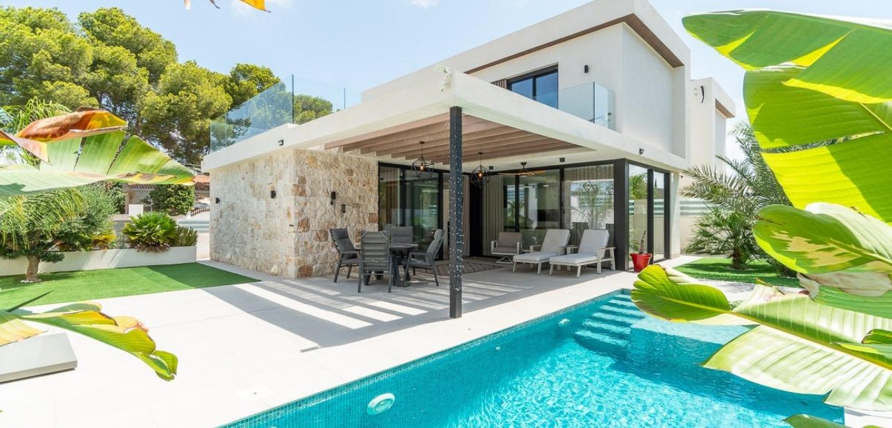 New Build - Villa -
Torrevieja - Los Balcones - Los Altos del Edén