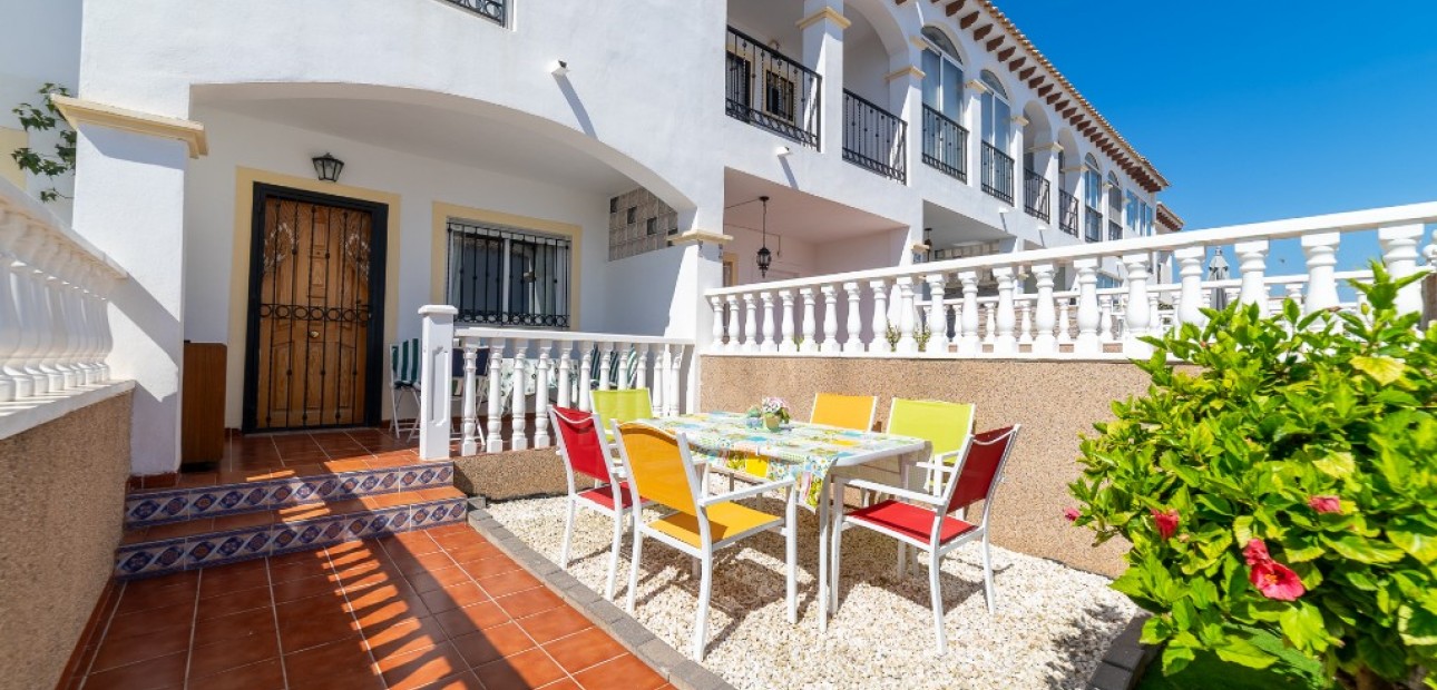 Sale - Townhouse -
Punta Prima - La Ciñuelica