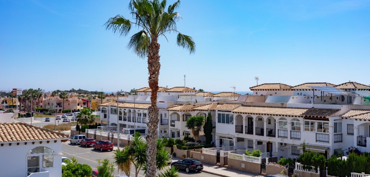 Sale - Townhouse -
Punta Prima - La Ciñuelica