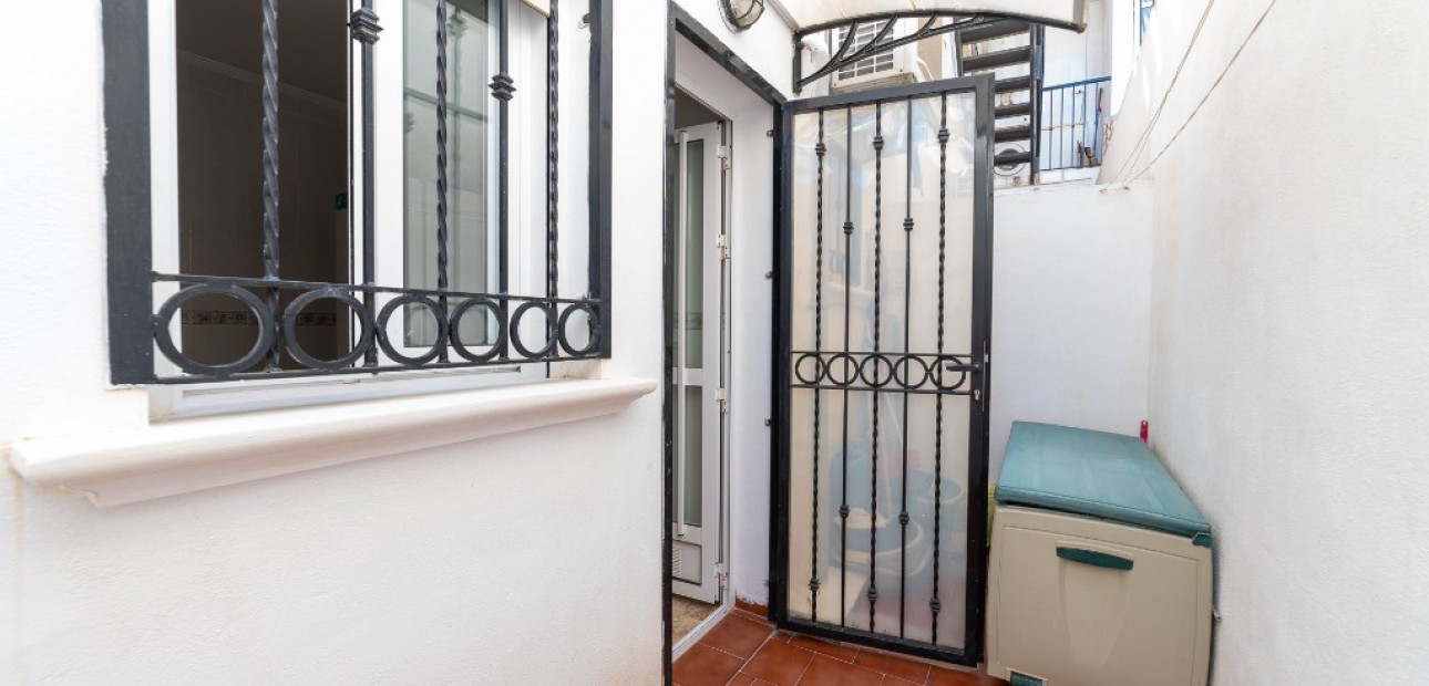 Sale - Townhouse -
Punta Prima - La Ciñuelica