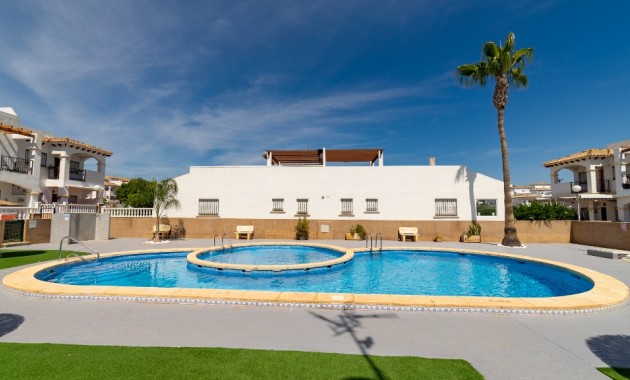 Sale - Townhouse -
Punta Prima - La Ciñuelica