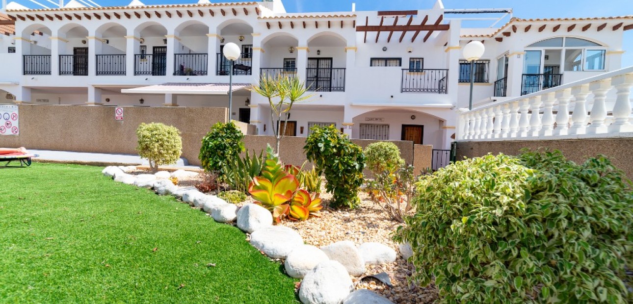 Sale - Townhouse -
Punta Prima - La Ciñuelica