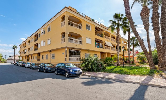 Venta - Apartamento / piso -
Jacarilla