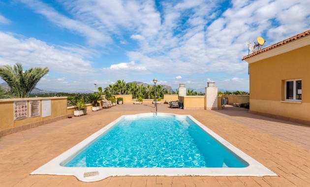 Venta - Apartamento / piso -
Jacarilla