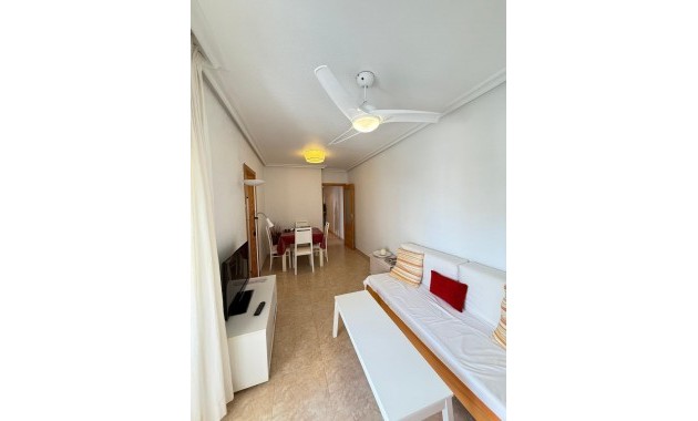 Sale - Apartment / flat -
Torrevieja - Playa del cura