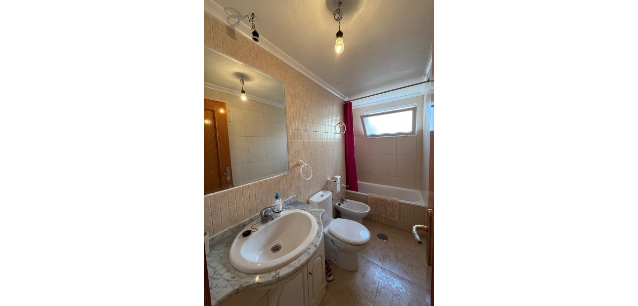 Sale - Apartment / flat -
Torrevieja - Playa del cura