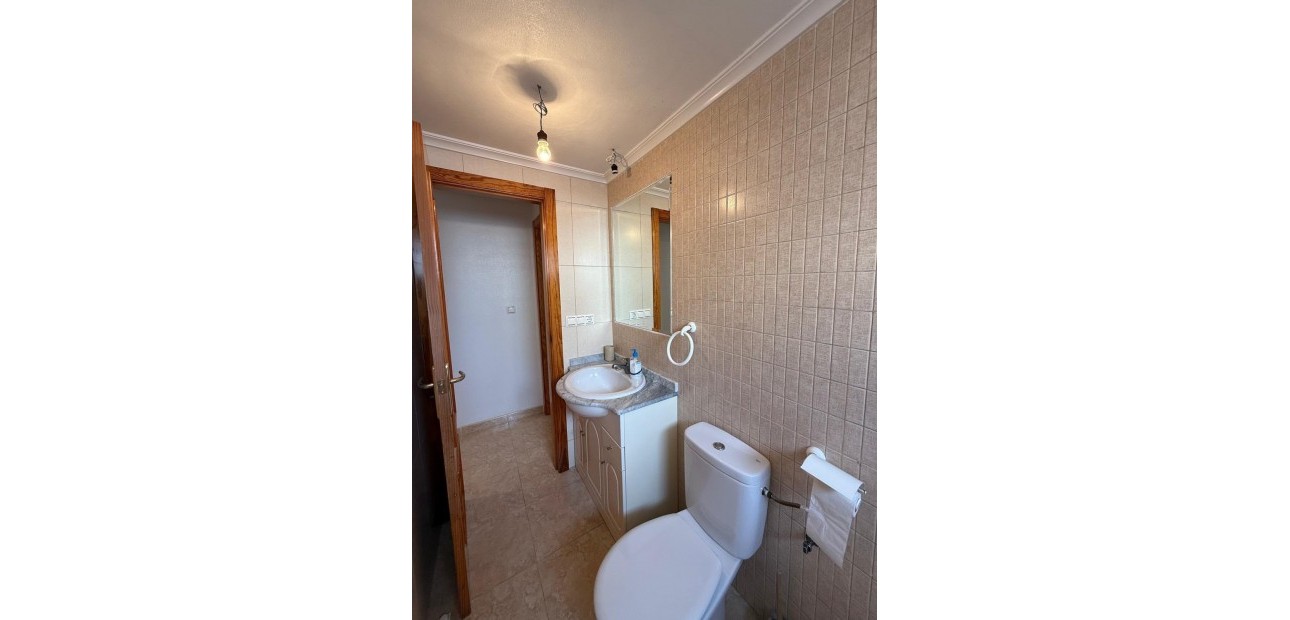 Sale - Apartment / flat -
Torrevieja - Playa del cura