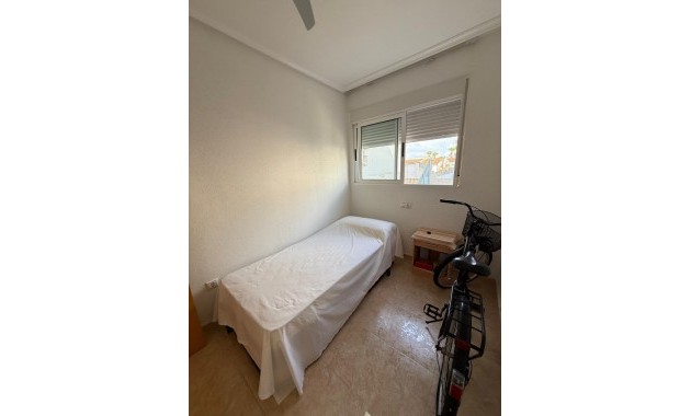 Sale - Apartment / flat -
Torrevieja - Playa del cura
