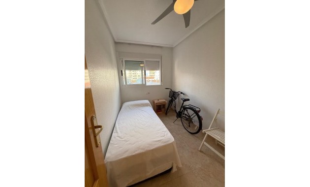 Sale - Apartment / flat -
Torrevieja - Playa del cura