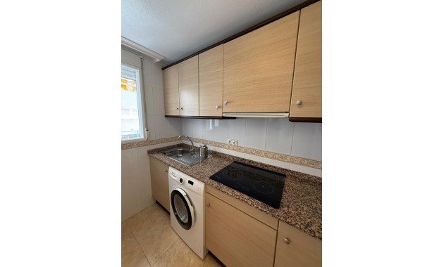 Sale - Apartment / flat -
Torrevieja - Playa del cura