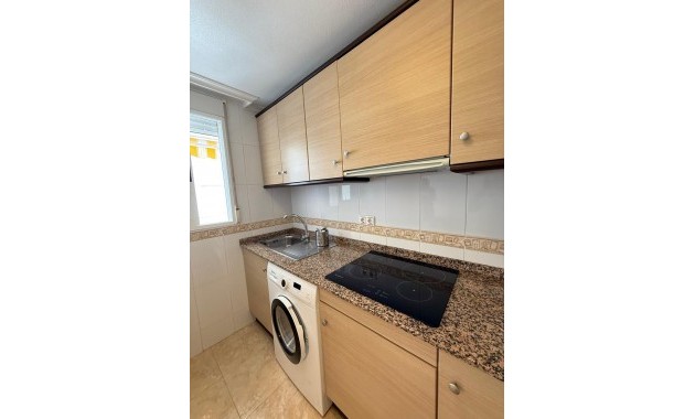 Sale - Apartment / flat -
Torrevieja - Playa del cura