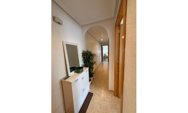 Sale - Apartment / flat -
Torrevieja - Playa del cura