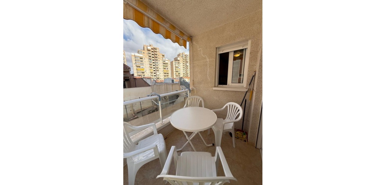 Sale - Apartment / flat -
Torrevieja - Playa del cura