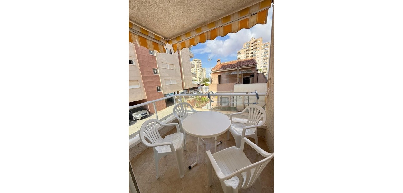 Sale - Apartment / flat -
Torrevieja - Playa del cura