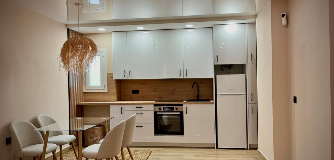 Sale - Apartment / flat -
Torrevieja - Parque las naciones