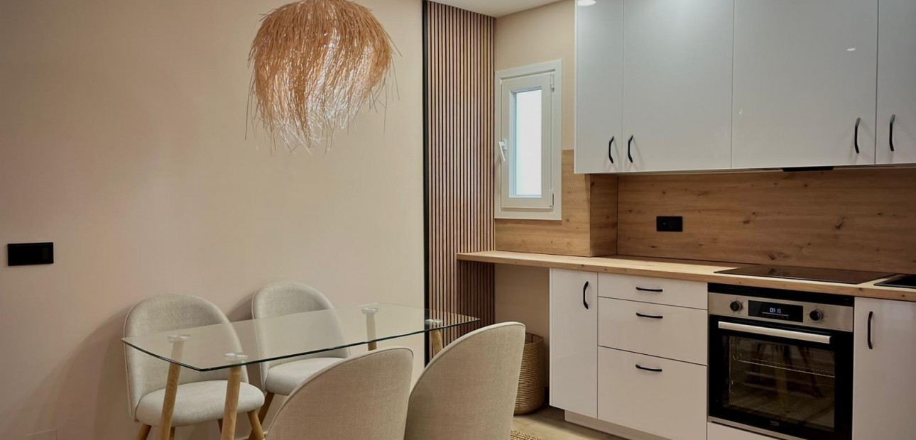 Sale - Apartment / flat -
Torrevieja - Parque las naciones
