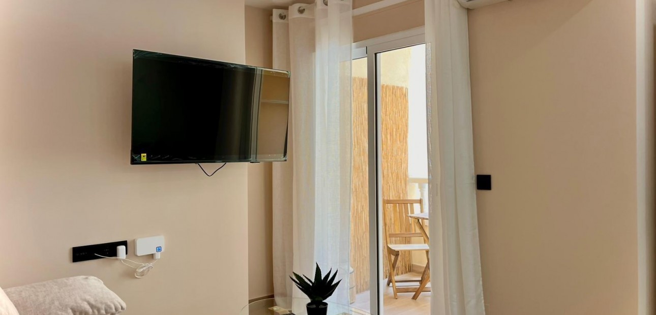 Sale - Apartment / flat -
Torrevieja - Parque las naciones