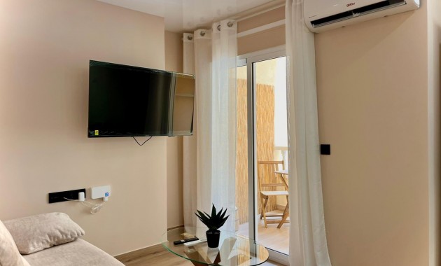 Sale - Apartment / flat -
Torrevieja - Parque las naciones