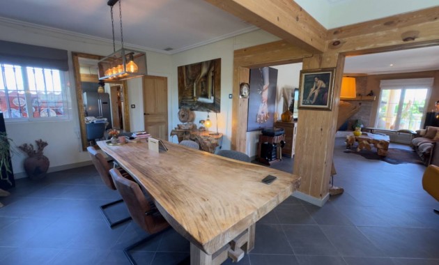 Venta - Finca / Country Property -
Catral