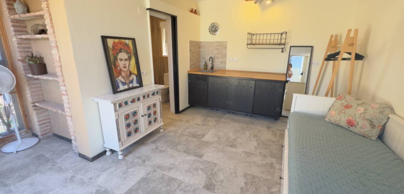Venta - Finca / Country Property -
Catral