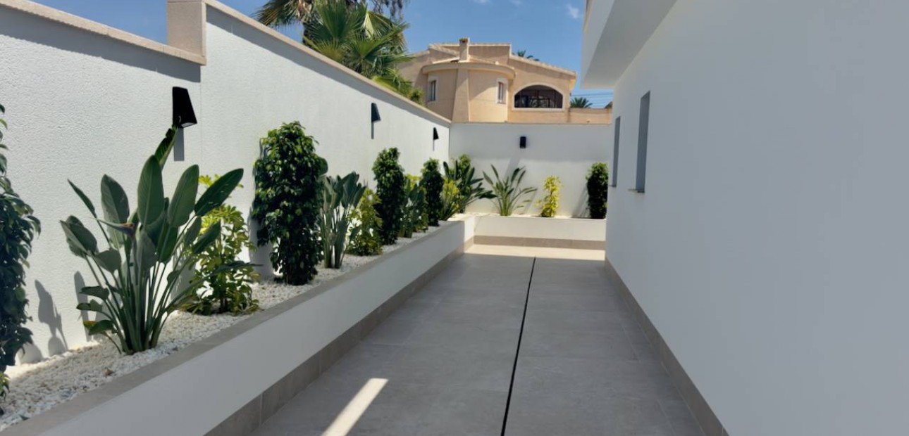 New Build - Villa -
Ciudad Quesada