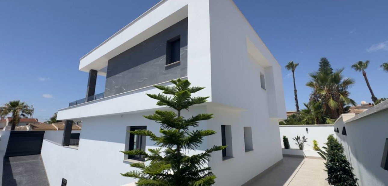 New Build - Villa -
Ciudad Quesada