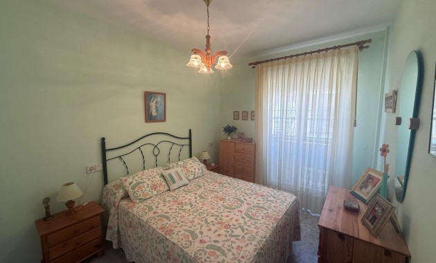 Herverkoop - Bungalow -
Orihuela Costa - Playa Flamenca