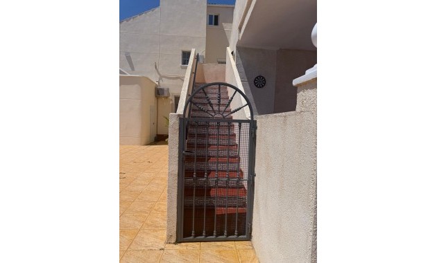 Herverkoop - Bungalow -
Orihuela Costa - Playa Flamenca