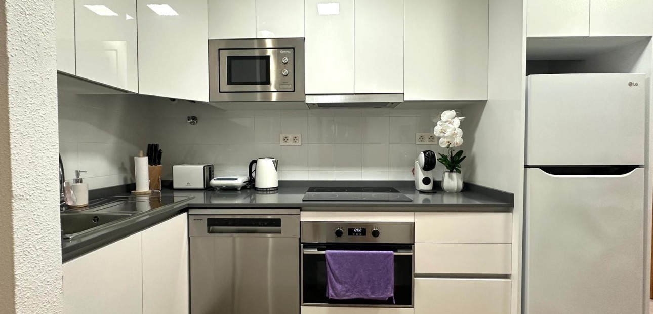 Herverkoop - Appartement / flat -
Torrevieja - Acequion