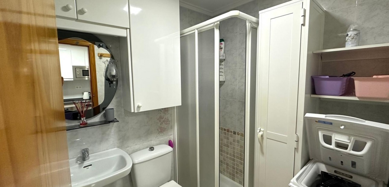 Herverkoop - Appartement / flat -
Torrevieja - Acequion