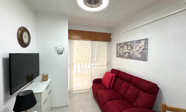 Herverkoop - Appartement / flat -
Torrevieja - Acequion