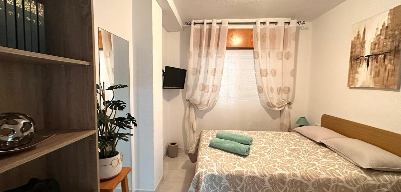 Herverkoop - Appartement / flat -
Torrevieja - Acequion