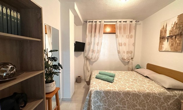 Herverkoop - Appartement / flat -
Torrevieja - Acequion