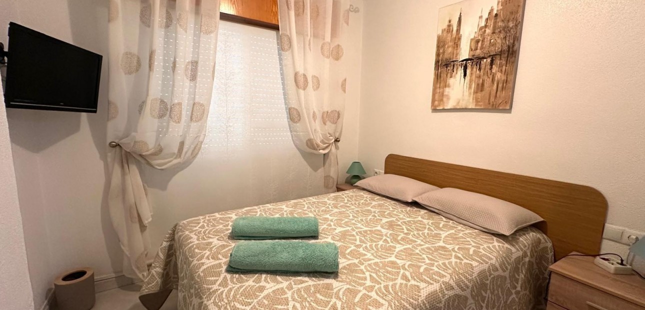 Herverkoop - Appartement / flat -
Torrevieja - Acequion