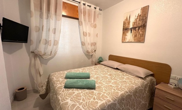 Herverkoop - Appartement / flat -
Torrevieja - Acequion