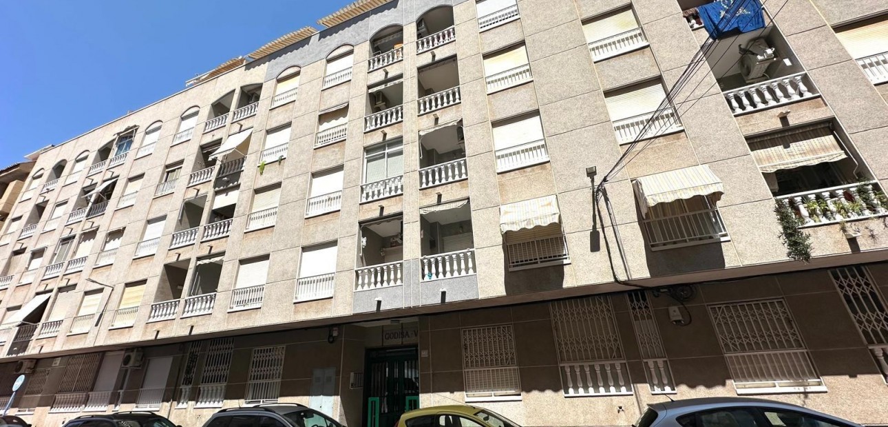 Herverkoop - Appartement / flat -
Torrevieja - Acequion