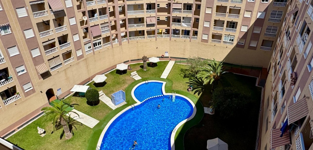 Venta - Ático -
Torrevieja - Centro