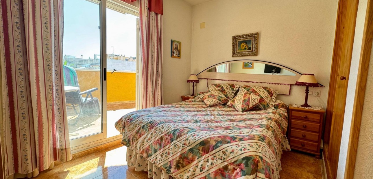 Venta - Ático -
Torrevieja - Centro