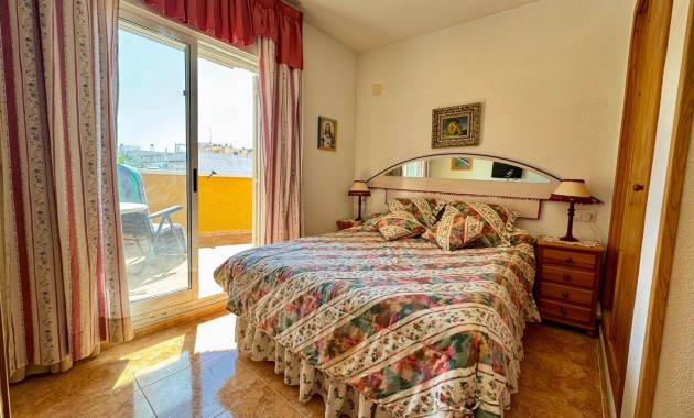 Venta - Ático -
Torrevieja - Centro