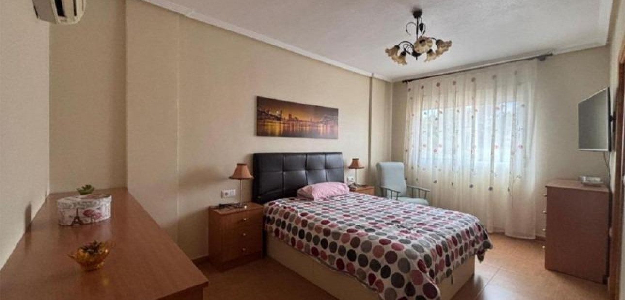 Venta - House -
Orihuela - La Murada-Los Vicentes