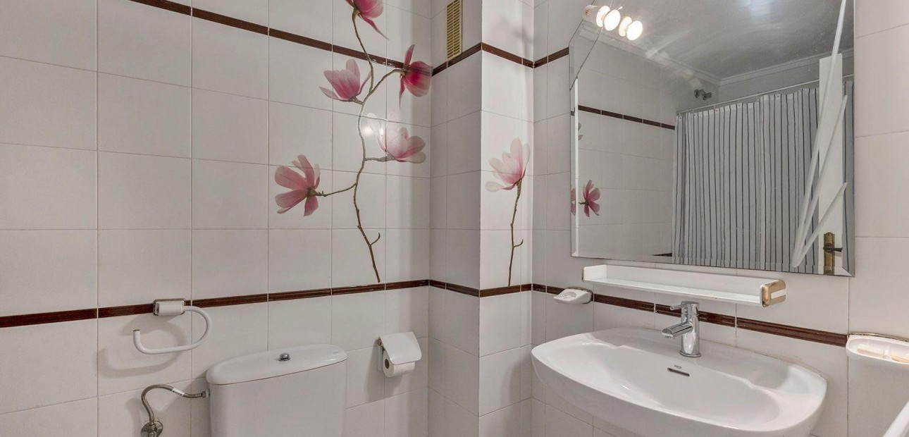 Venta - Apartamento / piso -
Torrevieja - Acequion