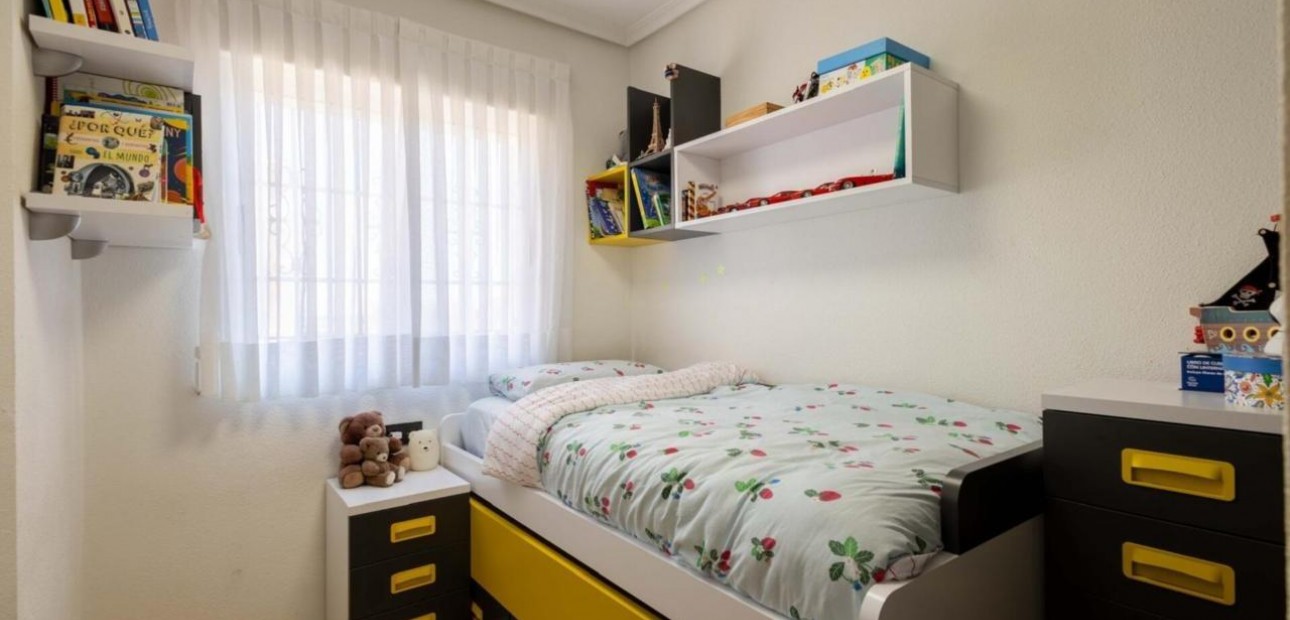 Venta - Villa -
Orihuela Costa - Montezenia